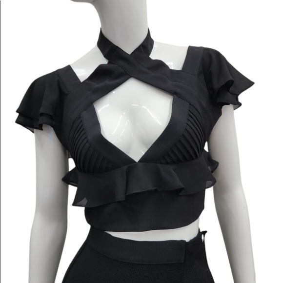 NEW! NASTY GAL Black Flutter Sleeve Crop Top - Picture 1 of 4